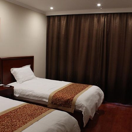 Greentree Inn Zhejiang Ningbo East Baizhuang Rd. Express Hotel Bagian luar foto