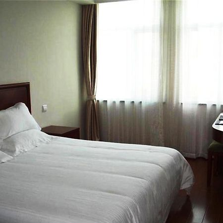 Greentree Inn Zhejiang Ningbo East Baizhuang Rd. Express Hotel Bagian luar foto