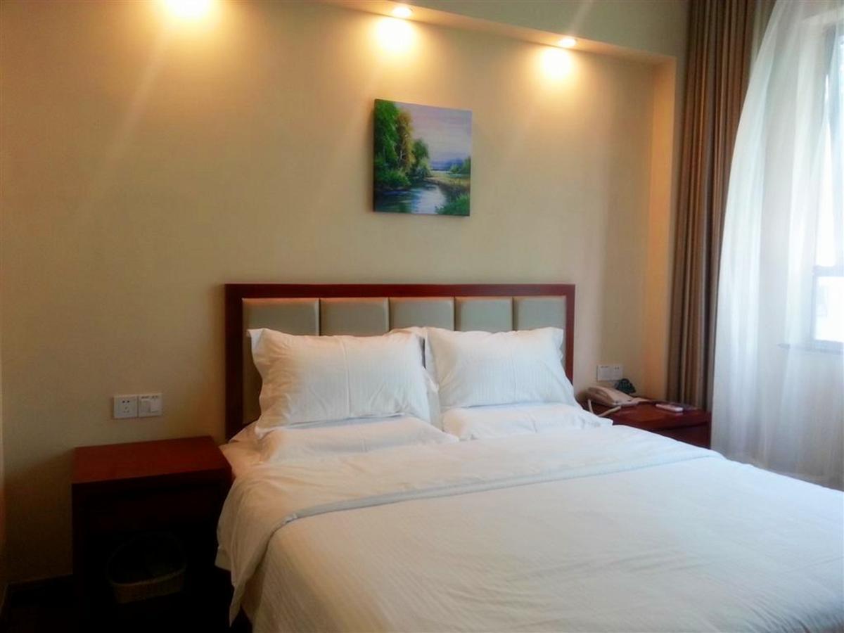 Greentree Inn Zhejiang Ningbo East Baizhuang Rd. Express Hotel Bagian luar foto
