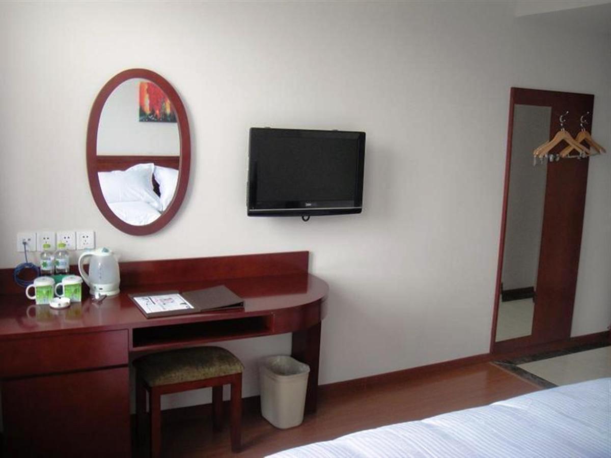 Greentree Inn Zhejiang Ningbo East Baizhuang Rd. Express Hotel Bagian luar foto